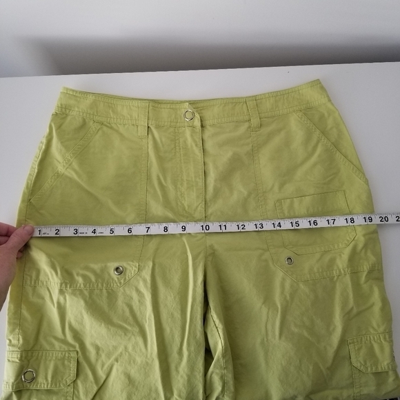 Chico's Cargo Cropped Neon Lime Green Pants Size 1.5 - Picture 3 of 10